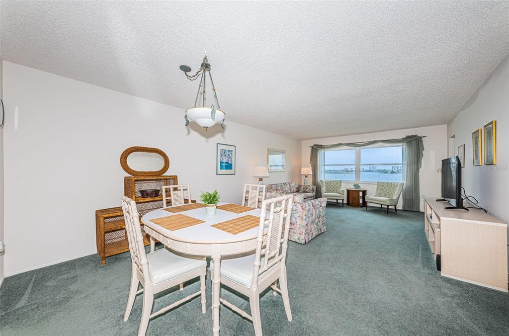 4525 COVE CIRCLE 604 photo 15