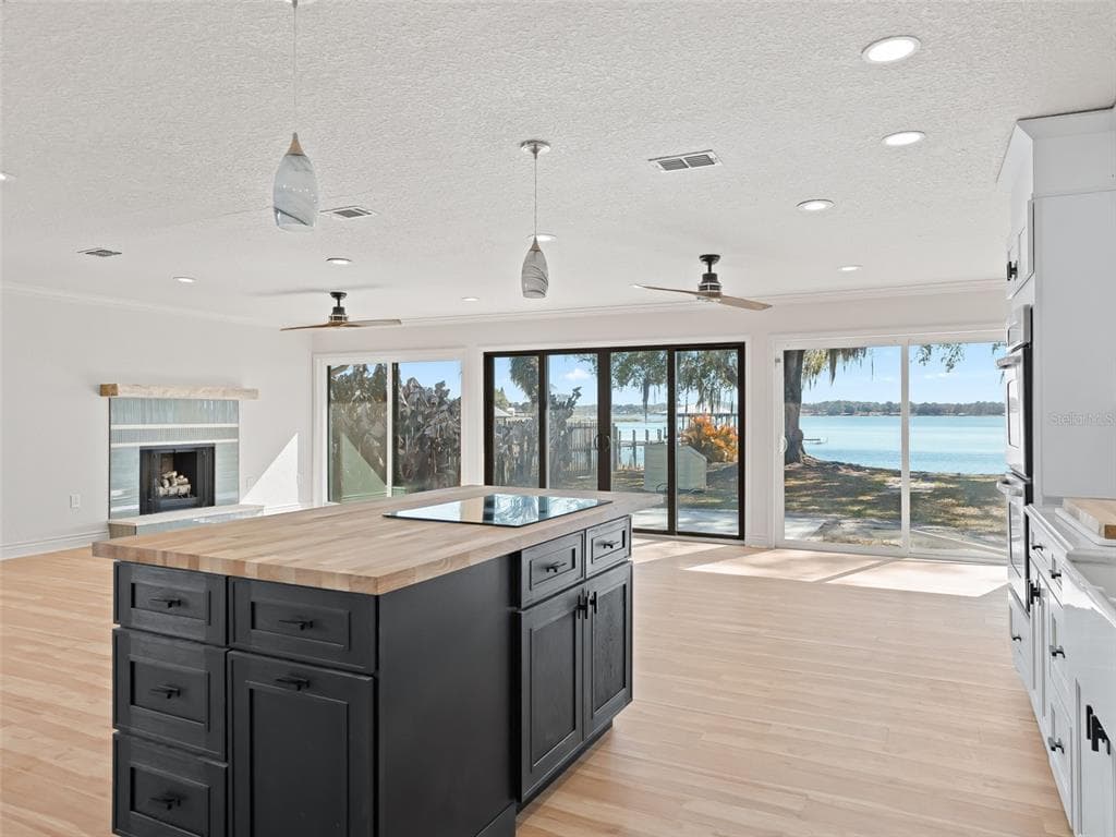 10916 SE TIMUCUAN ROAD photo 16