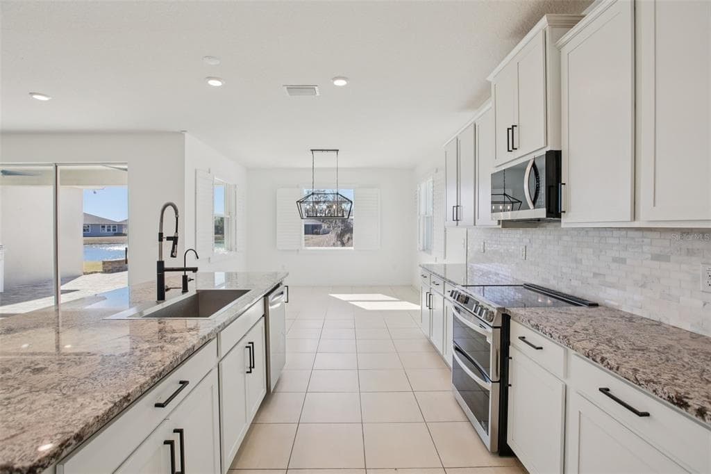10747 LAXER CAY LOOP photo 21
