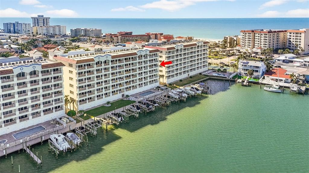 17717 GULF BOULEVARD 401 photo 1