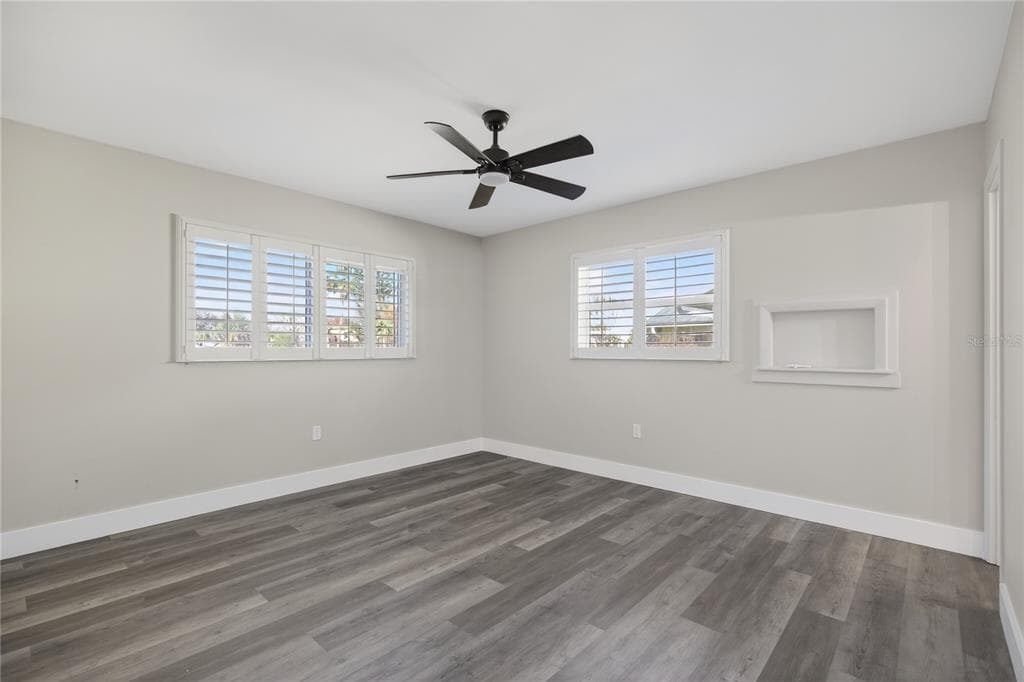 1503 CANAL COURT photo 20