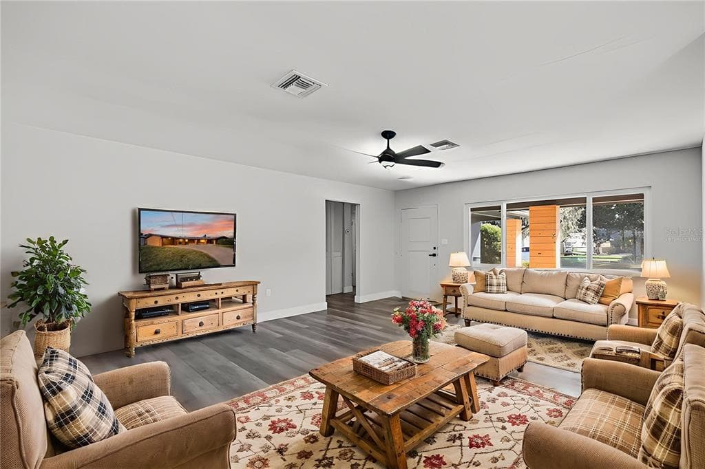 1503 CANAL COURT photo 9