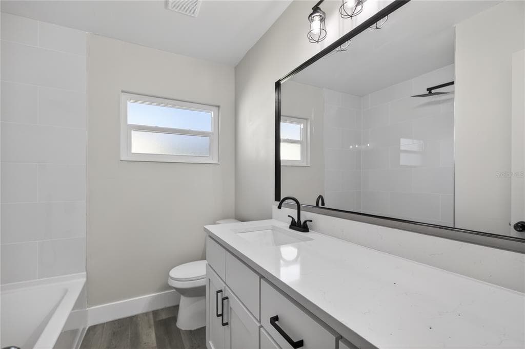 1503 CANAL COURT photo 25