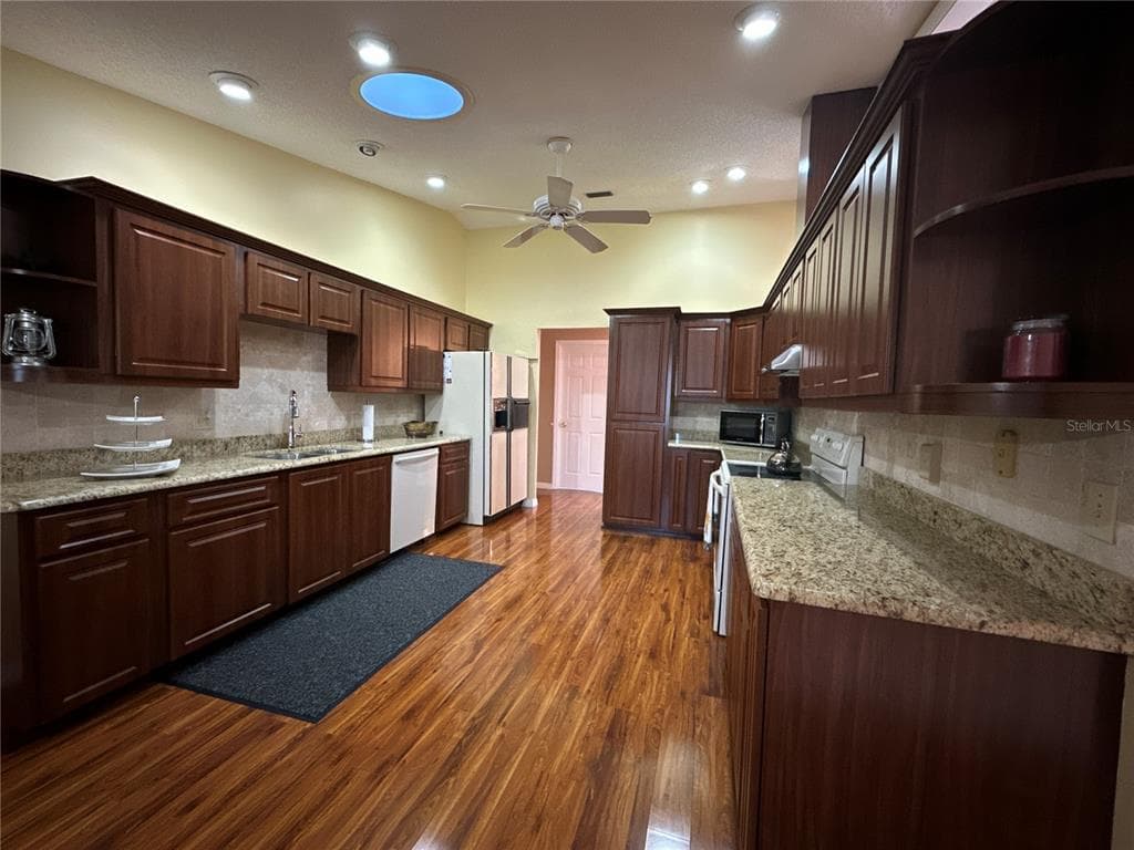 100 WEBSTER LANE photo 14
