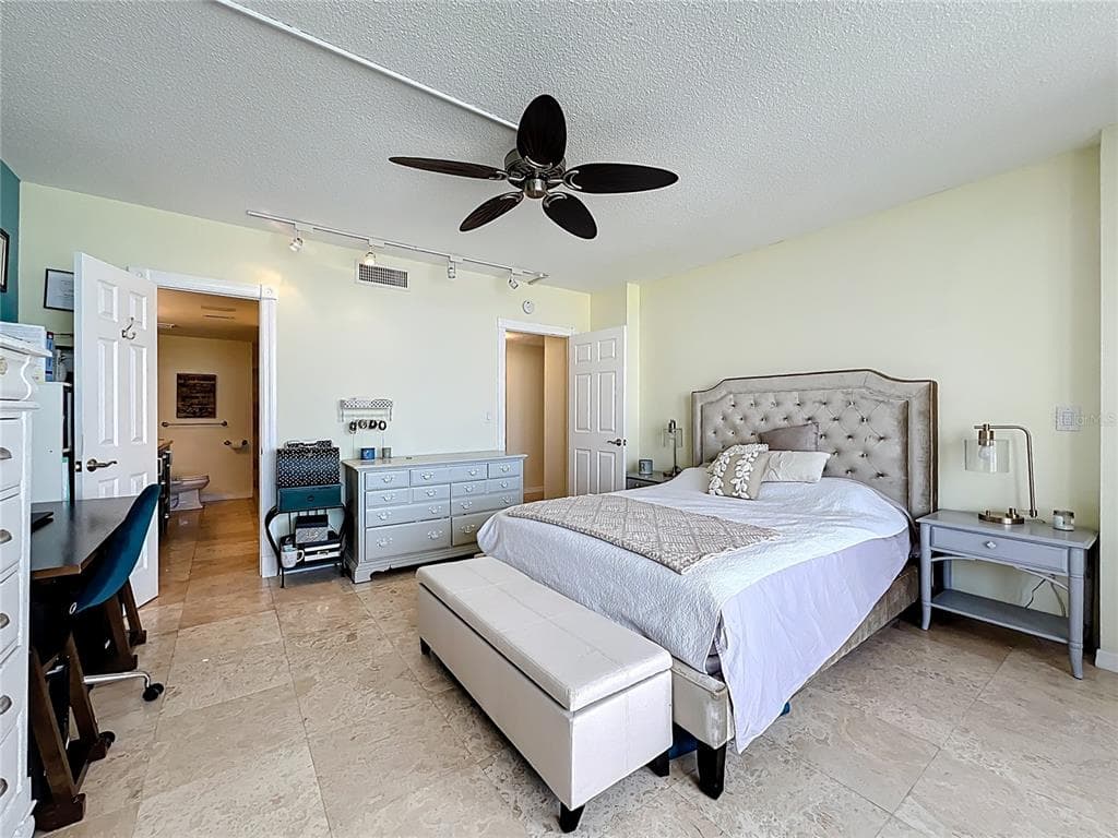 100 PIERCE STREET 910 photo 10