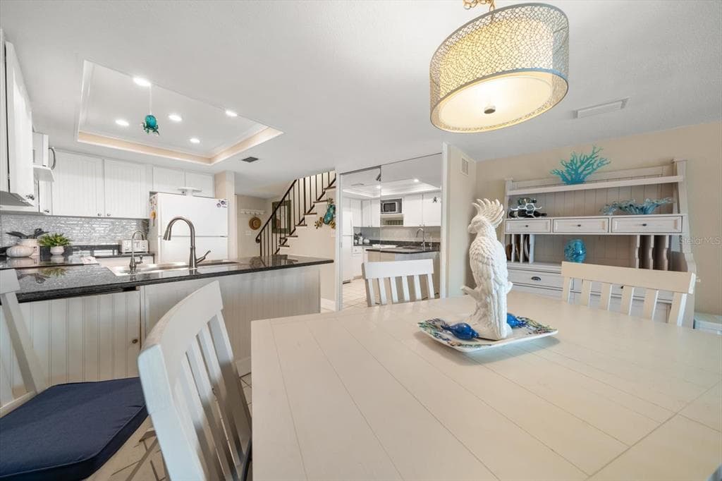 60 GULF BOULEVARD 201 photo 18