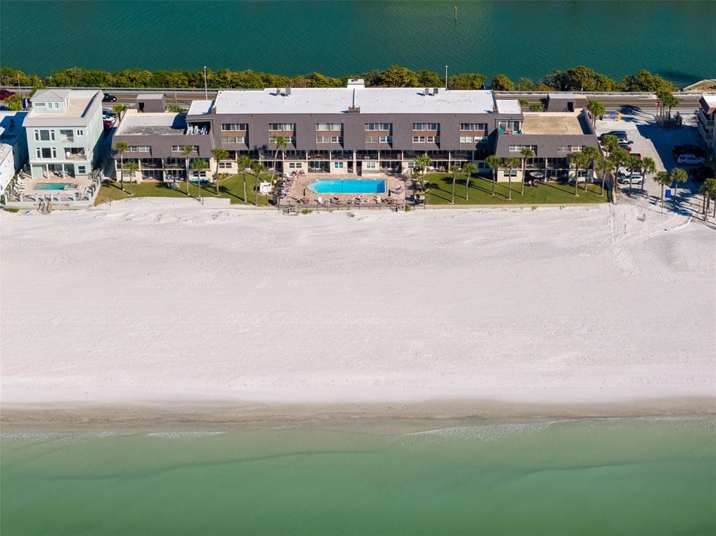 60 GULF BOULEVARD 201 photo 15
