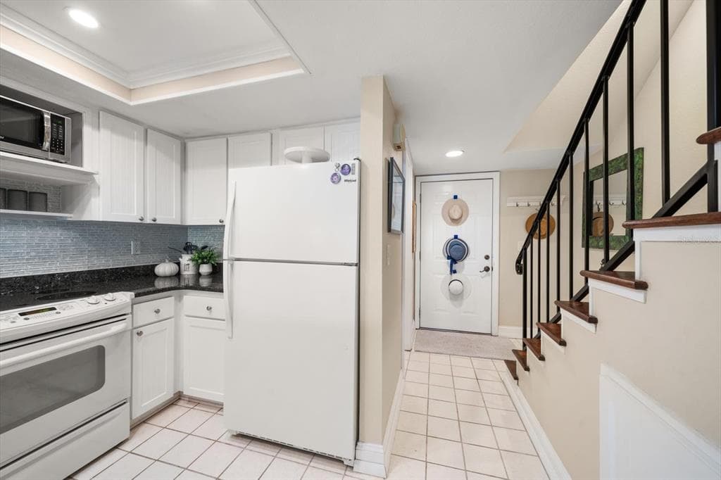 60 GULF BOULEVARD 201 photo 11