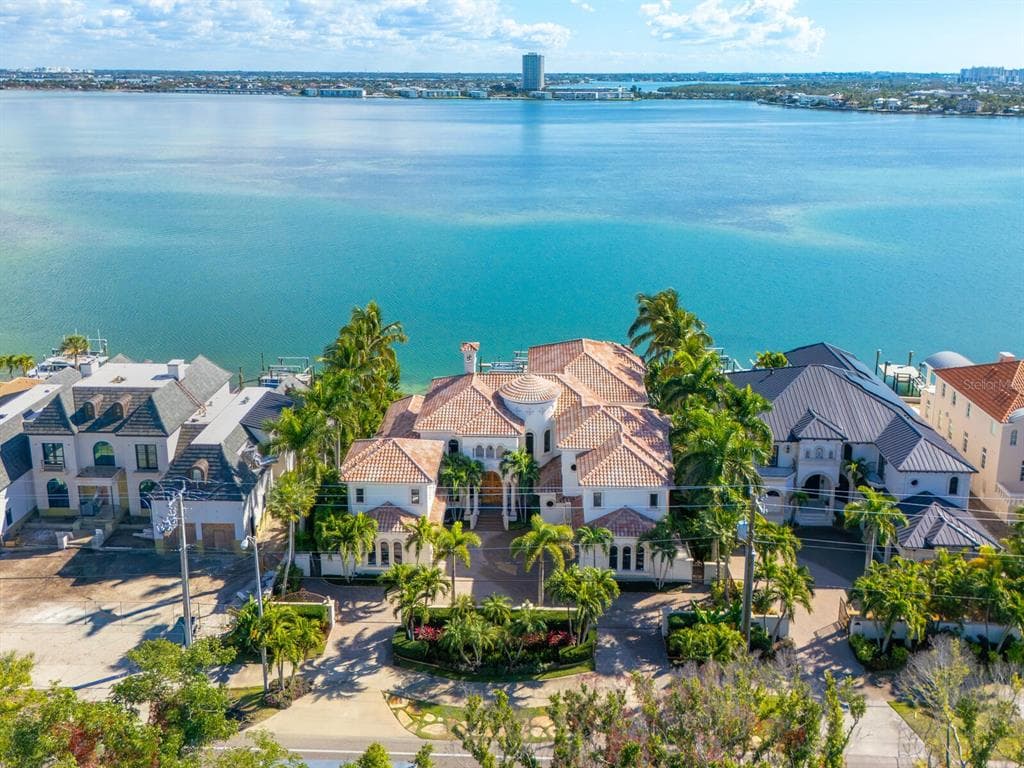 1436 JOHN RINGLING PARKWAY 2