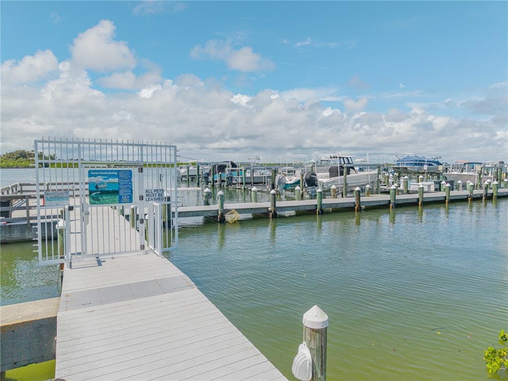 0 PENINSULA C35 photo 7