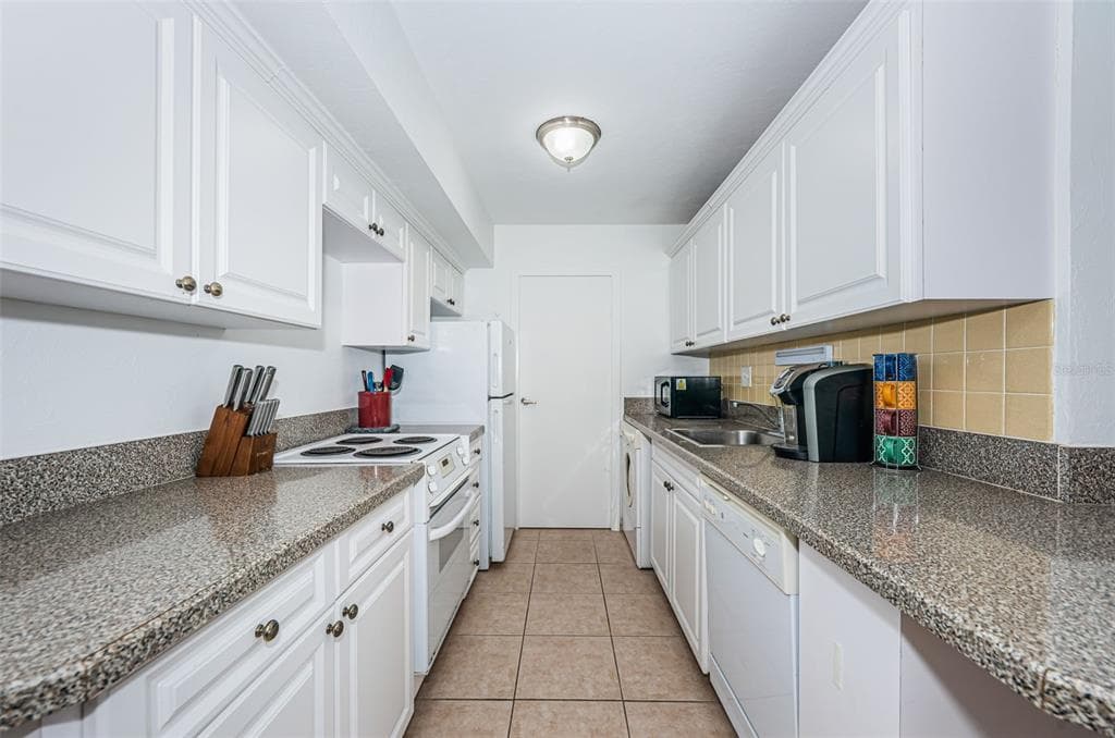 10355 PARADISE BOULEVARD 711 photo 14