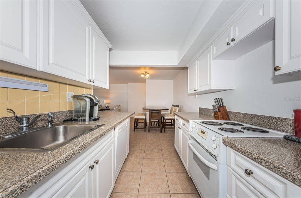 10355 PARADISE BOULEVARD 711 photo 18
