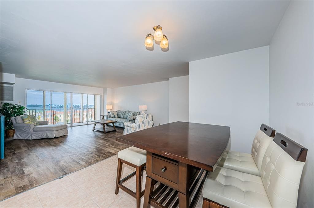 10355 PARADISE BOULEVARD 711 photo 11