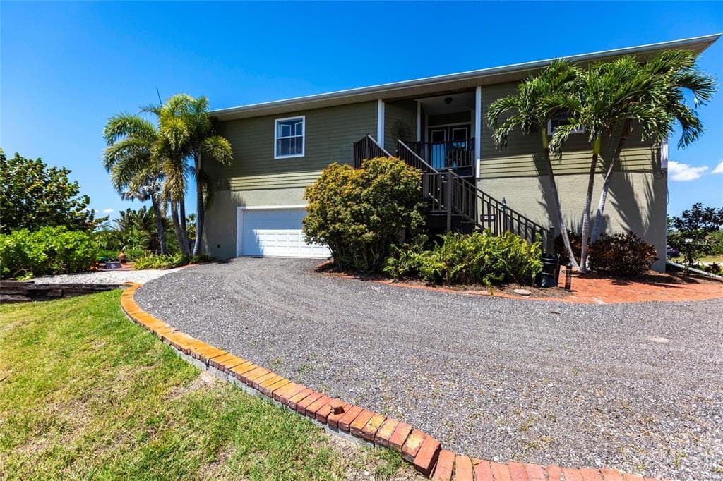 3712 BALBOA COURT photo 2