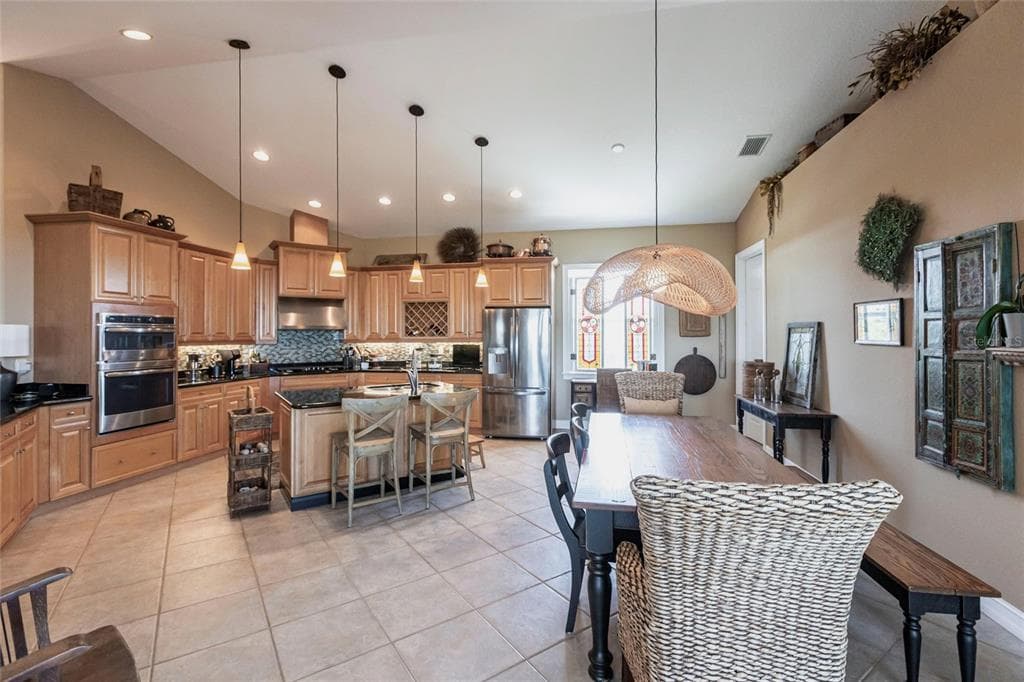 3712 BALBOA COURT photo 5