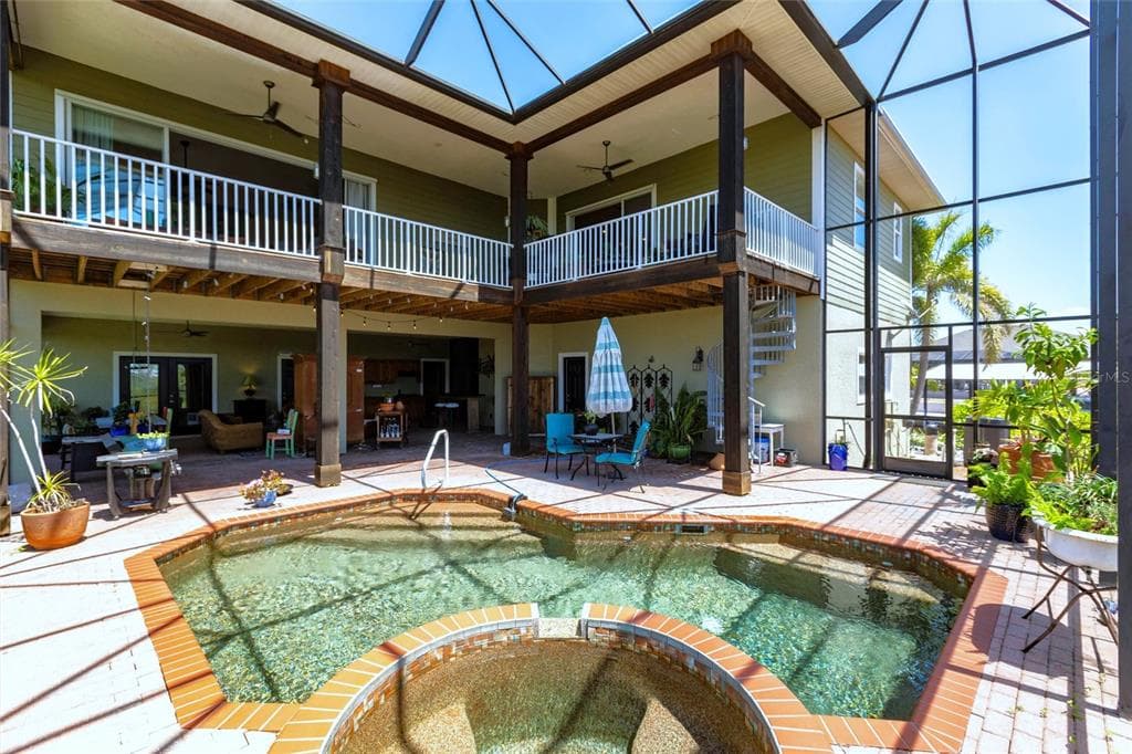 3712 BALBOA COURT photo 4