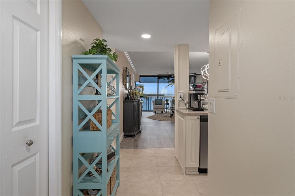 4550 BAY BOULEVARD 1211 photo 5