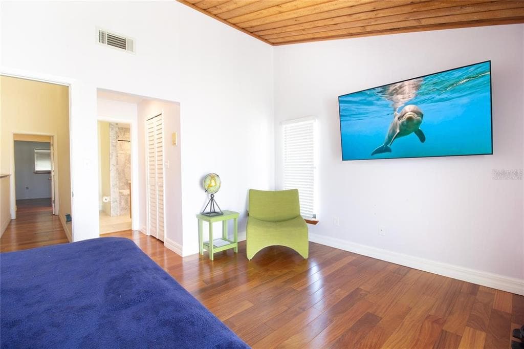 12140 CAPRI CIRCLE S 709 photo 18
