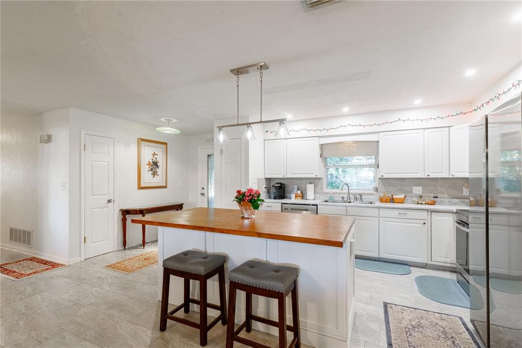 6433 LOCH LOMMOND DRIVE photo 23