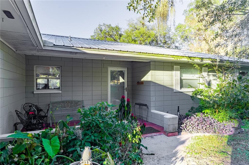 6433 LOCH LOMMOND DRIVE photo 9
