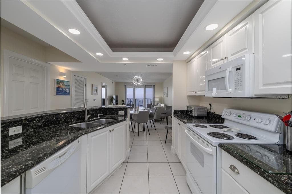 3425 S ATLANTIC AVENUE 1102 photo 23
