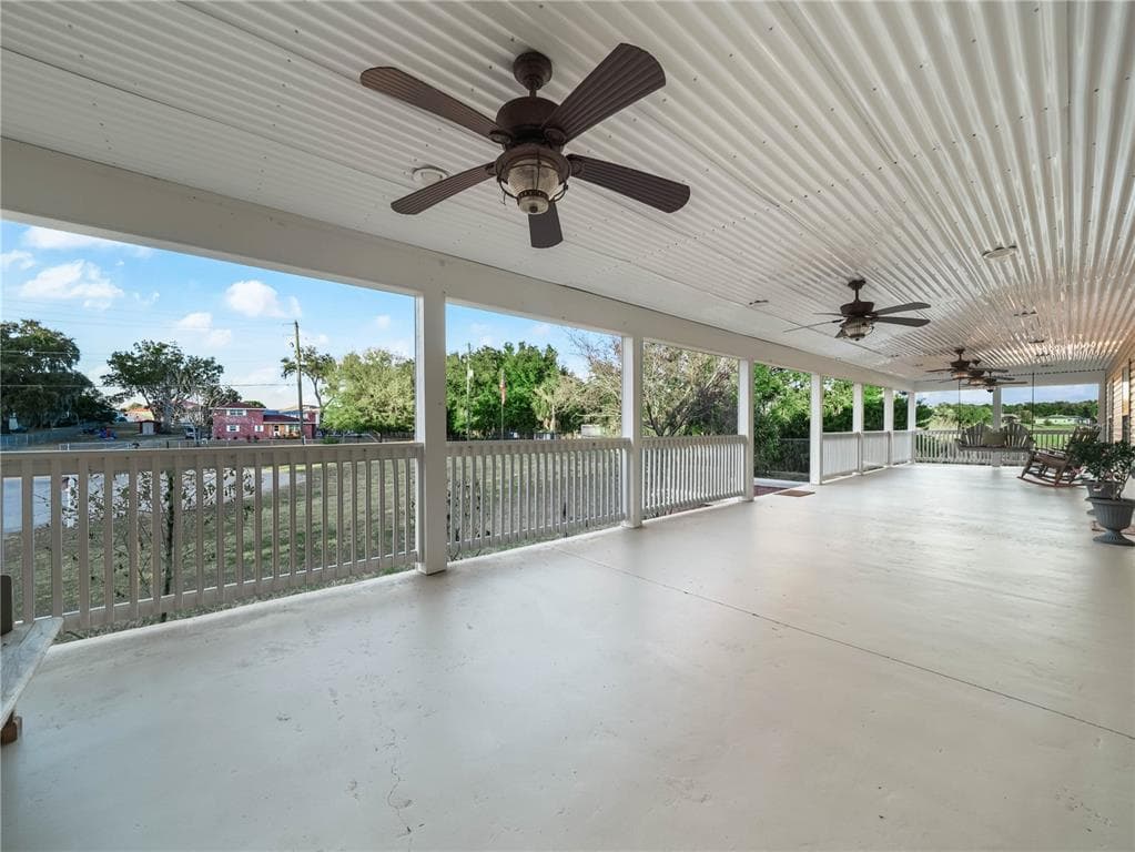 124 PANGOLA DRIVE 2