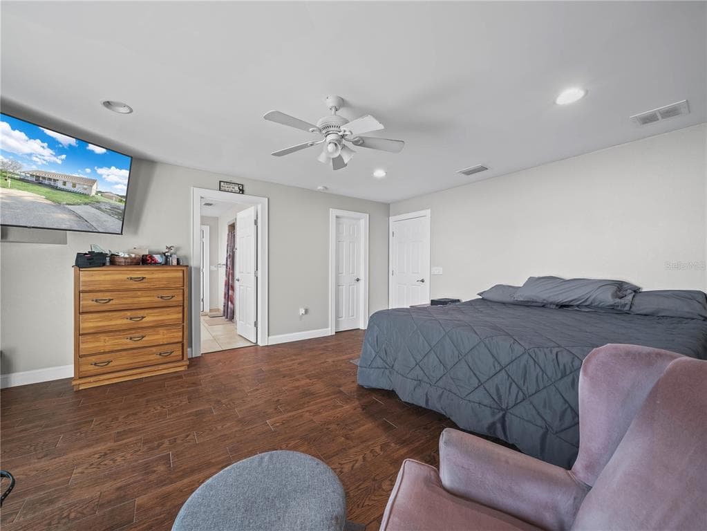 124 PANGOLA DRIVE photo 13