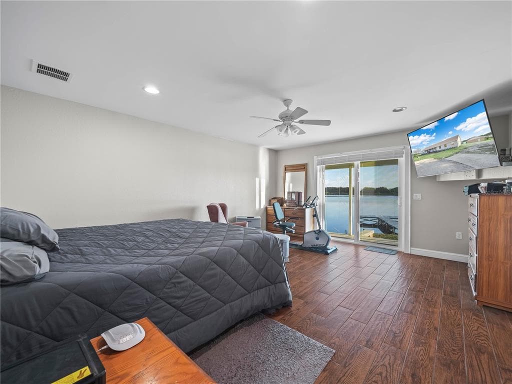 124 PANGOLA DRIVE photo 12