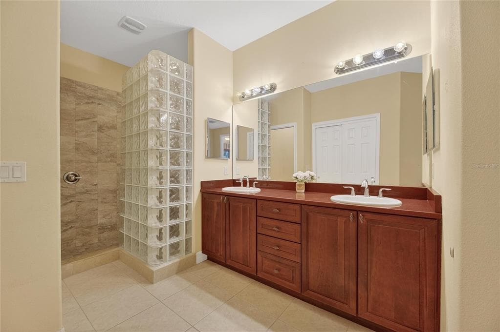 1420 EMERALD DUNES DRIVE photo 15