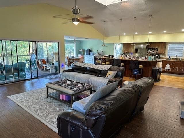 734 WEEDON DRIVE NE photo 6