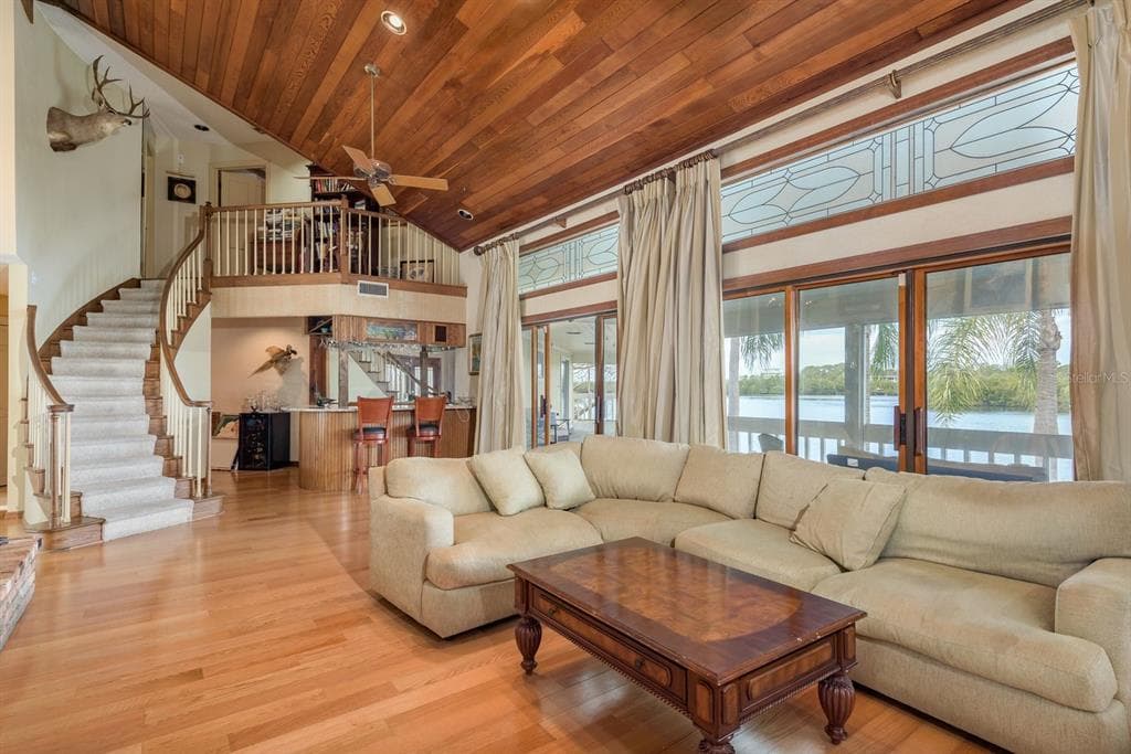 600 SOUNDVIEW DRIVE photo 13