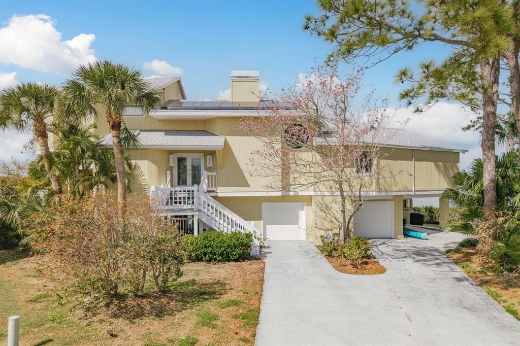 600 SOUNDVIEW DRIVE photo 3