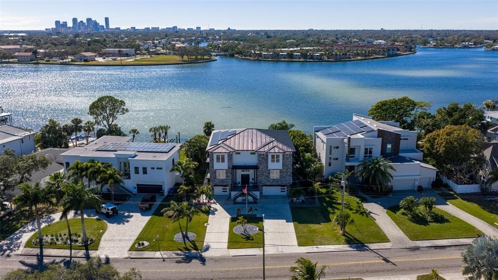 3830 SHORE ACRES BOULEVARD NE photo 1