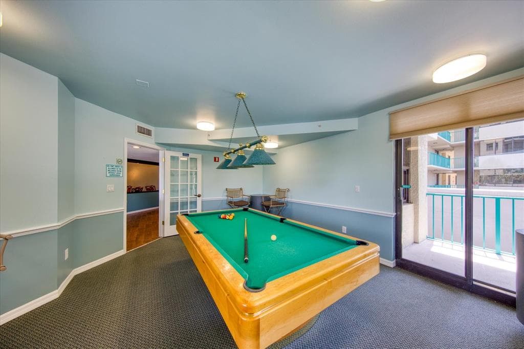 670 ISLAND WAY 304 photo 12