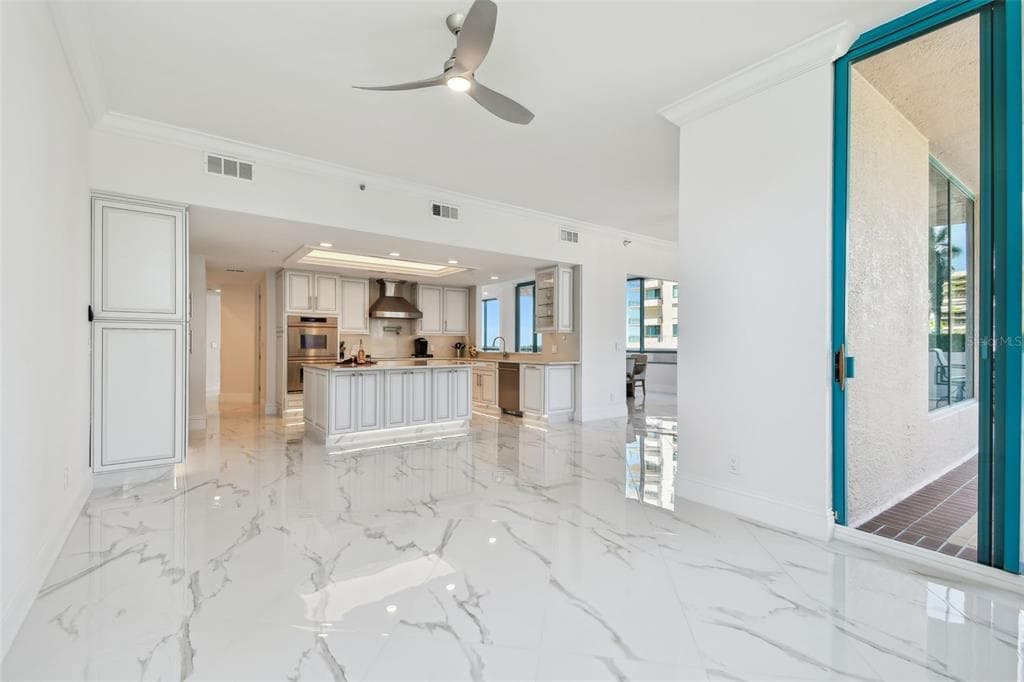 1560 GULF BOULEVARD 306 photo 19
