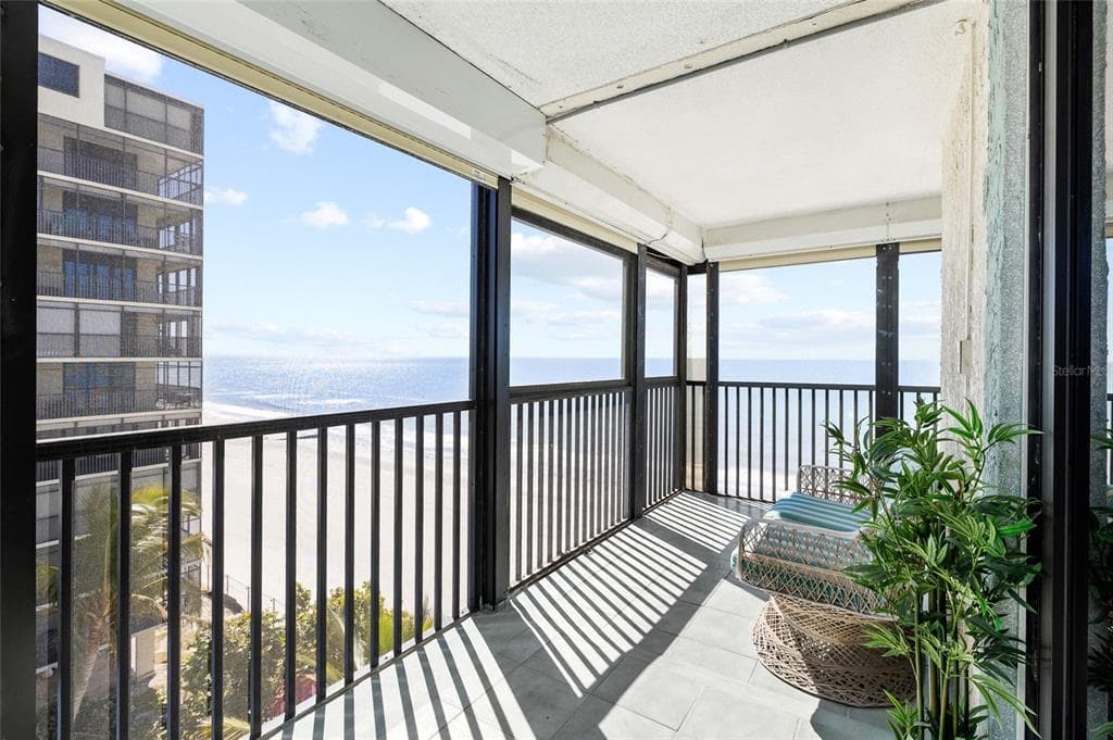 15462 GULF BOULEVARD 601 photo 17