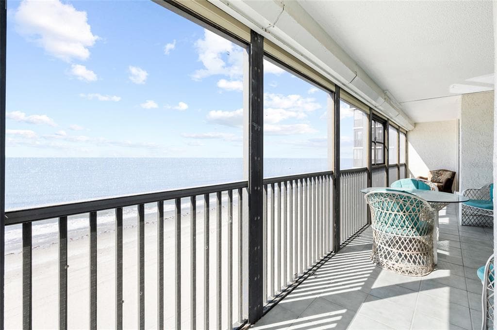 15462 GULF BOULEVARD 601 photo 19