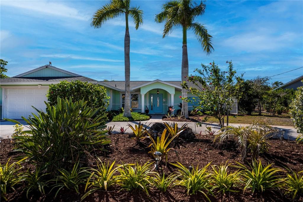 1221 BAYSHORE DRIVE 2
