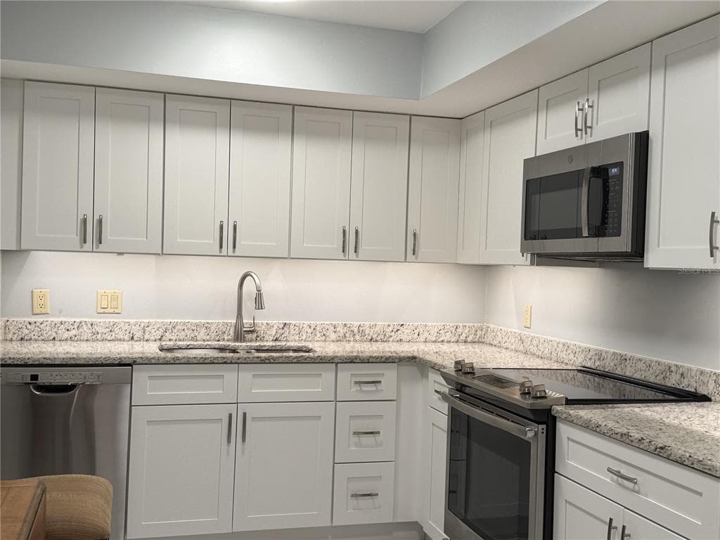 775 LONGBOAT CLUB ROAD 401 photo 12