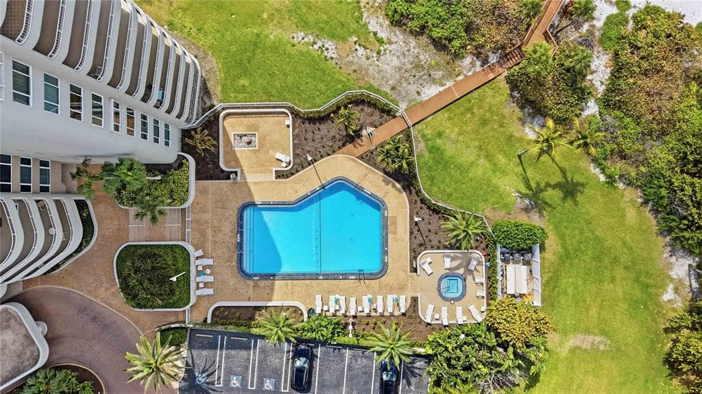 775 LONGBOAT CLUB ROAD 401 photo 25