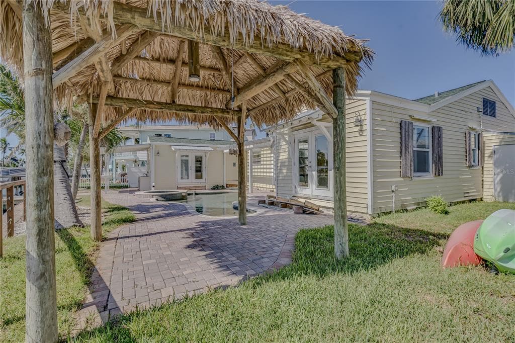 16029 REDINGTON DRIVE photo 6