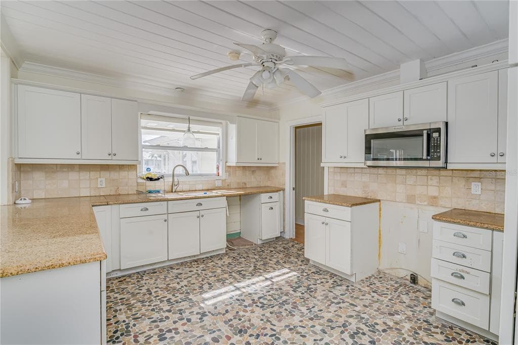 16029 REDINGTON DRIVE photo 19