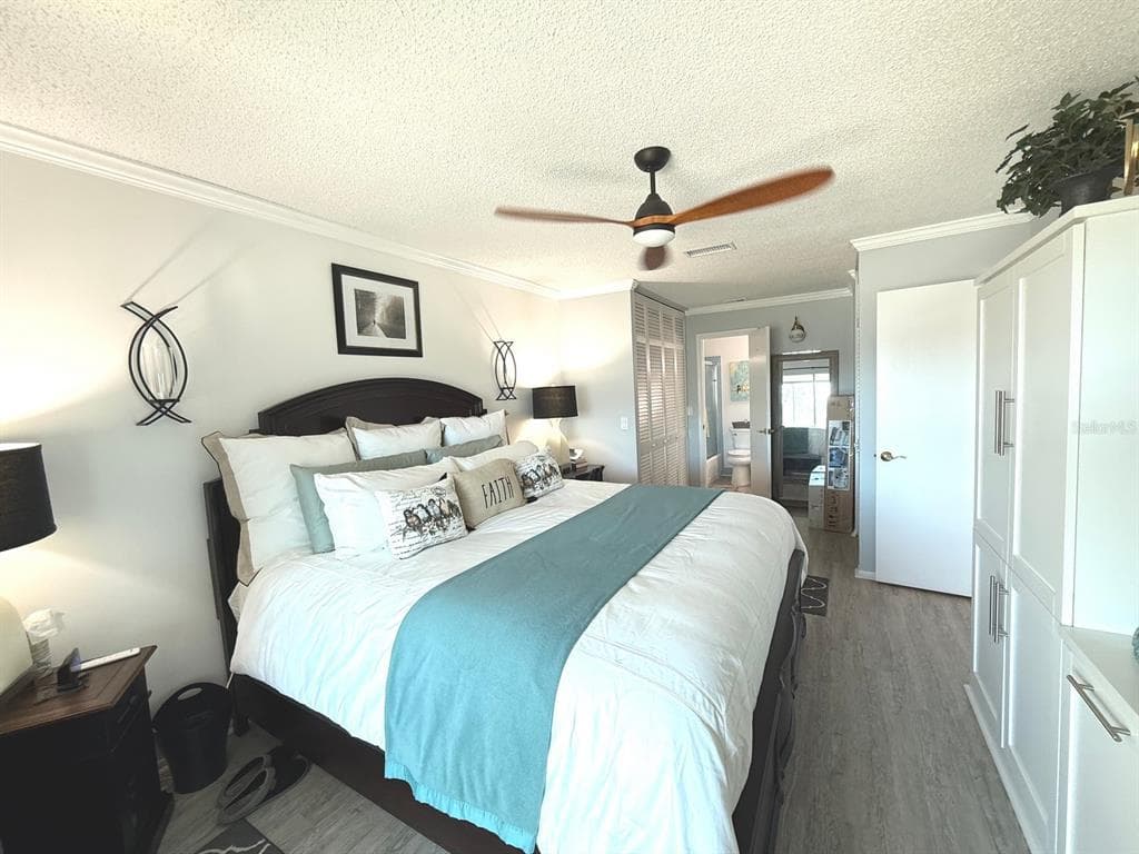 100 BLUFF VIEW DRIVE 317A photo 20
