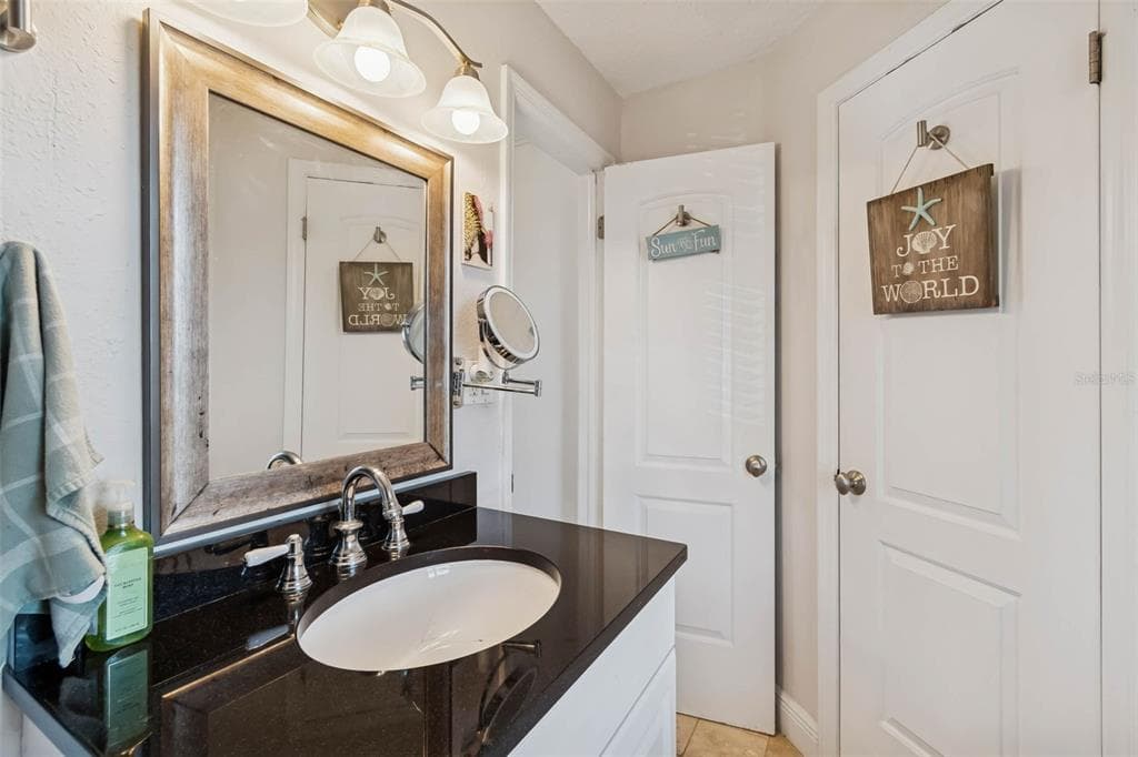 5110 COQUINA KEY DRIVE SE C photo 22
