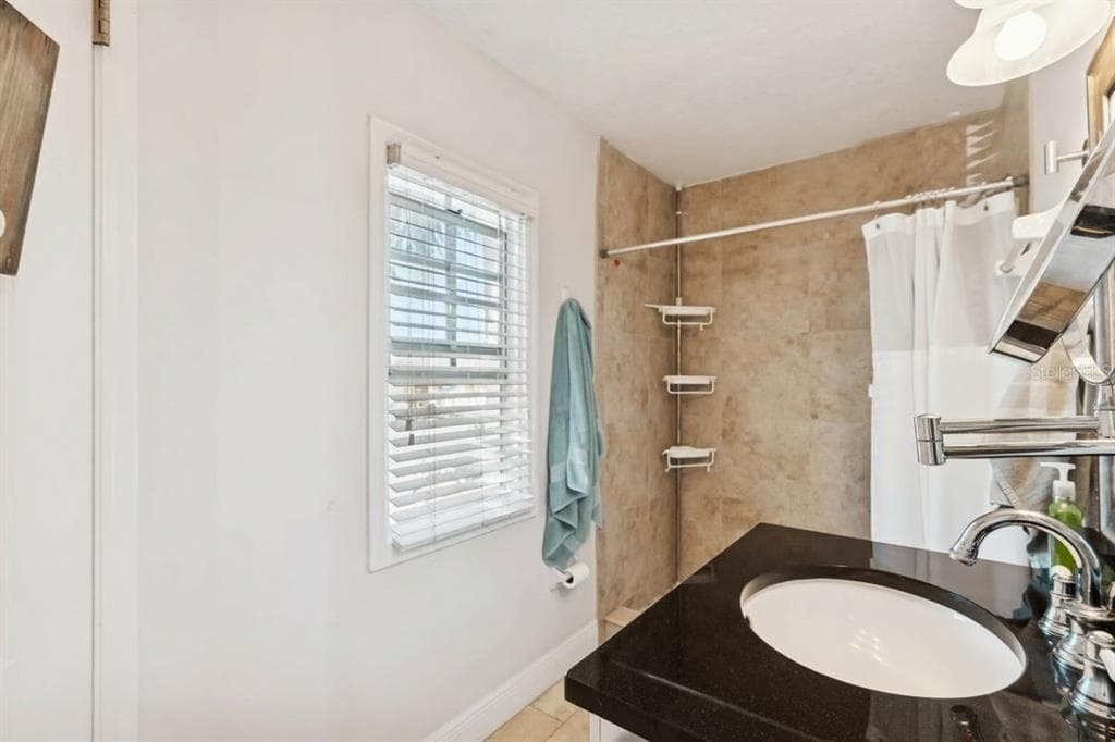 5110 COQUINA KEY DRIVE SE C photo 20