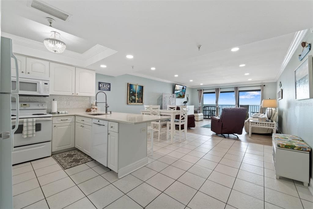 12924 GULF BOULEVARD 502 photo 12