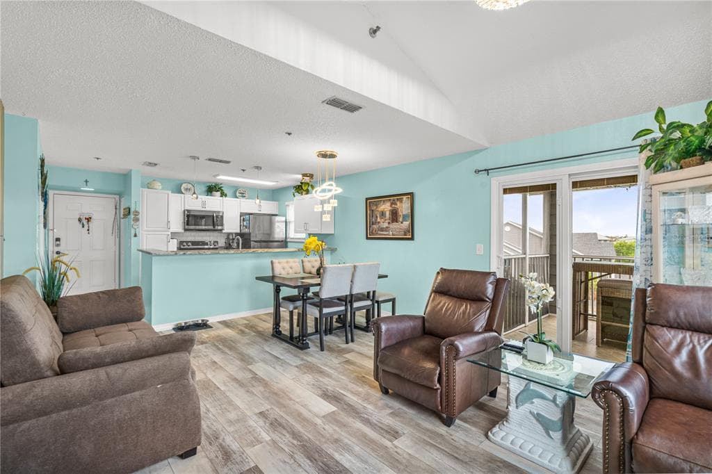 5722 BISCAYNE COURT 308 photo 12