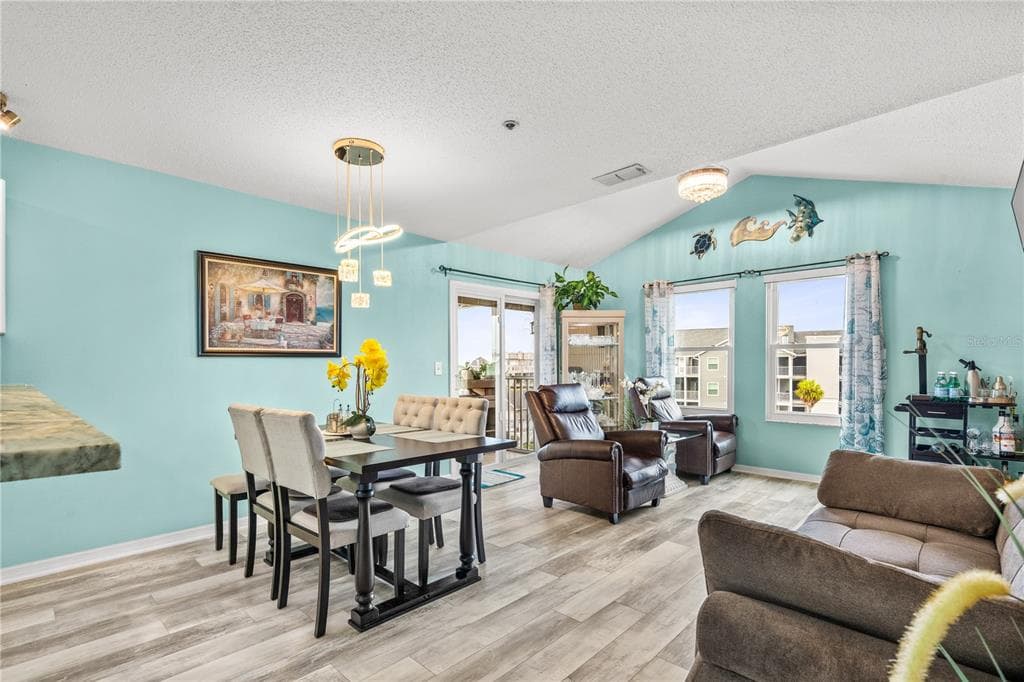5722 BISCAYNE COURT 308 photo 9