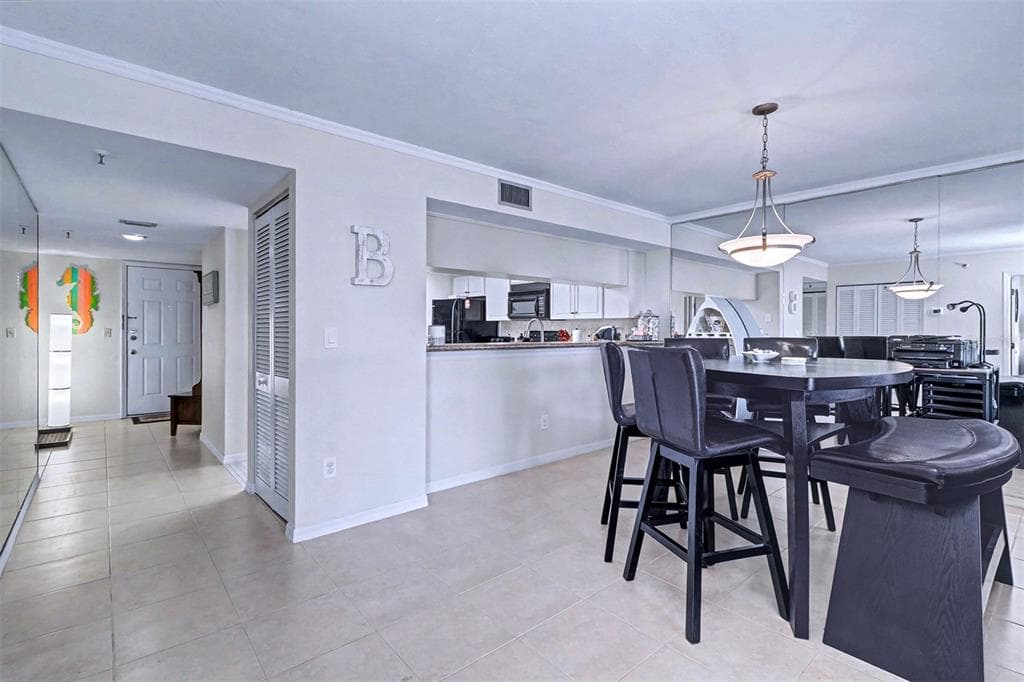 18400 GULF BOULEVARD 1302 photo 13