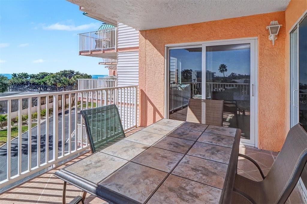 18400 GULF BOULEVARD 1302 photo 12